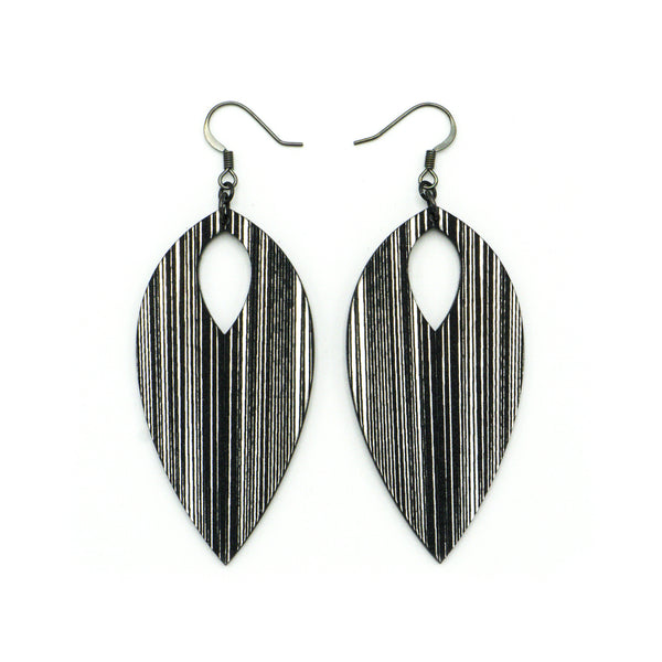 T7 [05R_LineArray] // Acrylic Earrings - Brushed Silver, Black