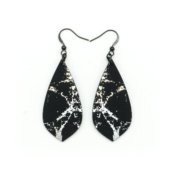 Gem Point [24R] // Acrylic Earrings - Brushed Silver, Black