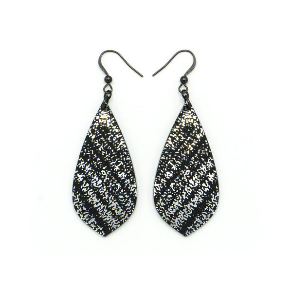 Gem Point [30R] // Acrylic Earrings - Brushed Silver, Black
