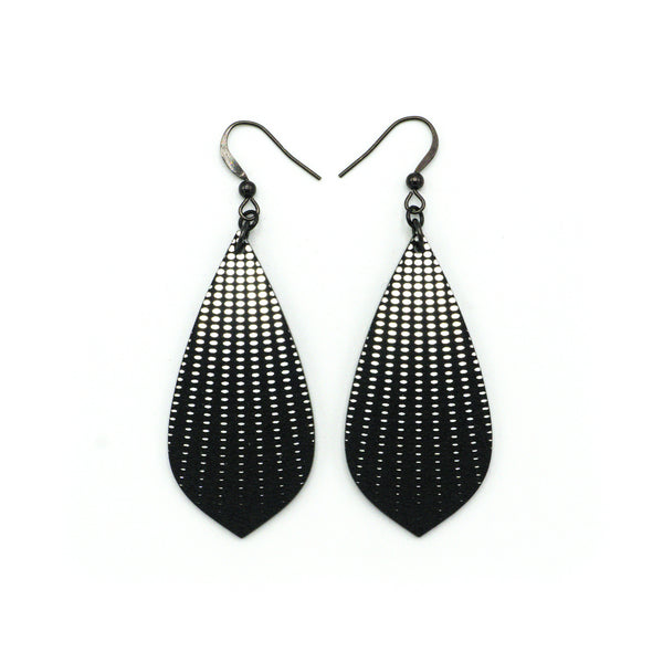 Gem Point [09R] // Acrylic Earrings - Brushed Silver, Black