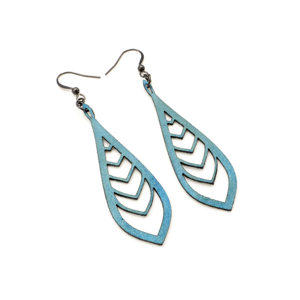 Saturā Leather Earrings 03 // Turquoise Pearl