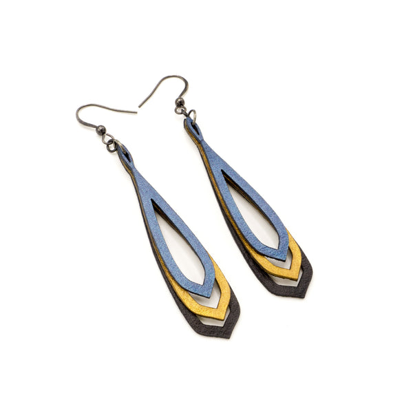 Saturā Leather Earrings 11 // Black, Gold, Blue Pearl