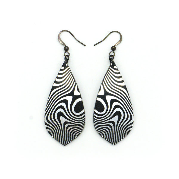 Gem Point [40] // Acrylic Earrings - Brushed Silver, Black