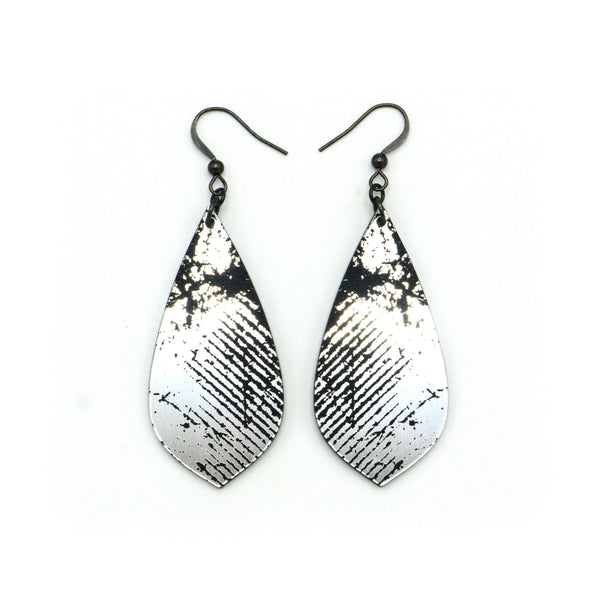 Gem Point [26] // Acrylic Earrings - Brushed Silver, Black