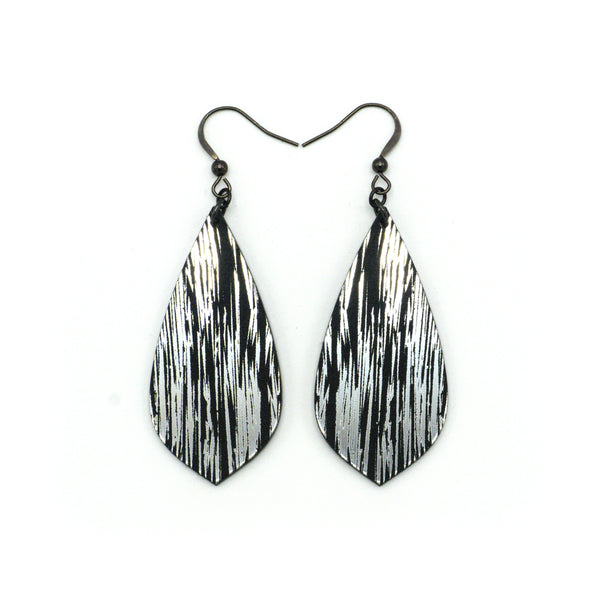 Gem Point [31] // Acrylic Earrings - Brushed Silver, Black
