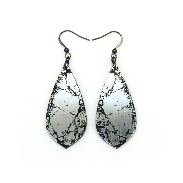Gem Point [25] // Acrylic Earrings - Brushed Silver, Black