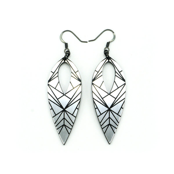 Nativas [05] // Acrylic Earrings - Brushed Silver, Black