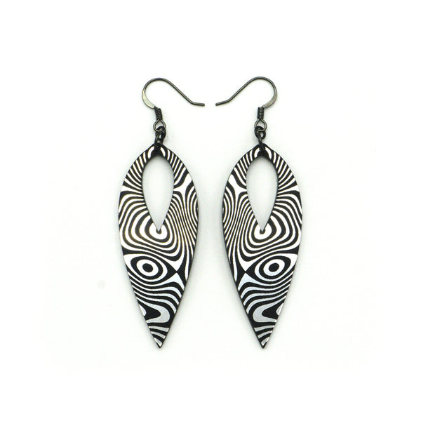 Nativas [34R] // Acrylic Earrings - Brushed Silver, Black