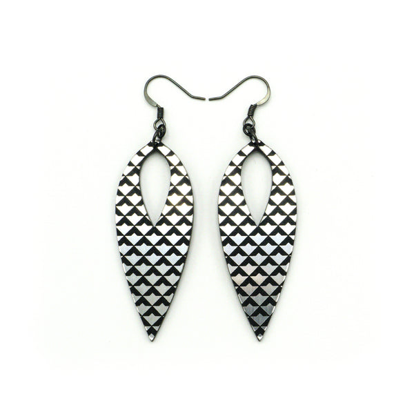 Nativas [29] // Acrylic Earrings - Brushed Silver, Black