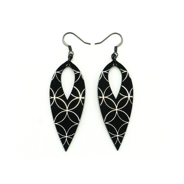 Nativas [28R] // Acrylic Earrings - Brushed Silver, Black