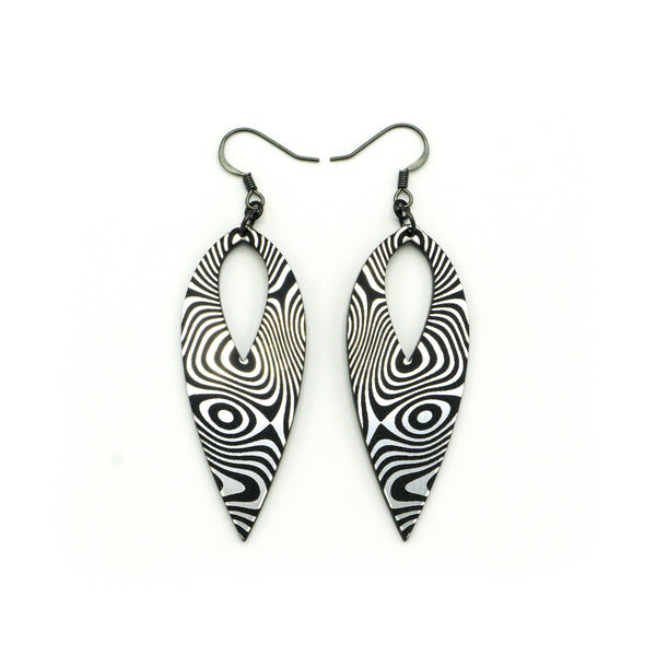 Nativas [34] // Acrylic Earrings - Brushed Silver, Black