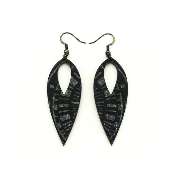 Nativas [06R] // Acrylic Earrings - Black Galaxy, Black