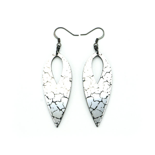 Nativas [40] // Acrylic Earrings - Brushed Silver, Black