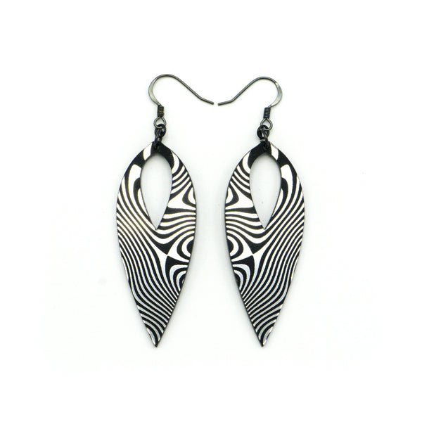 Nativas [35R] // Acrylic Earrings - Brushed Silver, Black