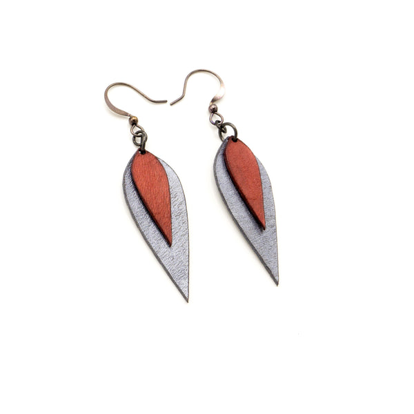 Innera // Leather Earrings - Silver, Red Pearl