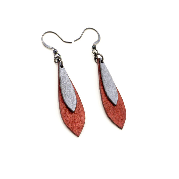 Innera // Leather Earrings - Red Pearl, Silver
