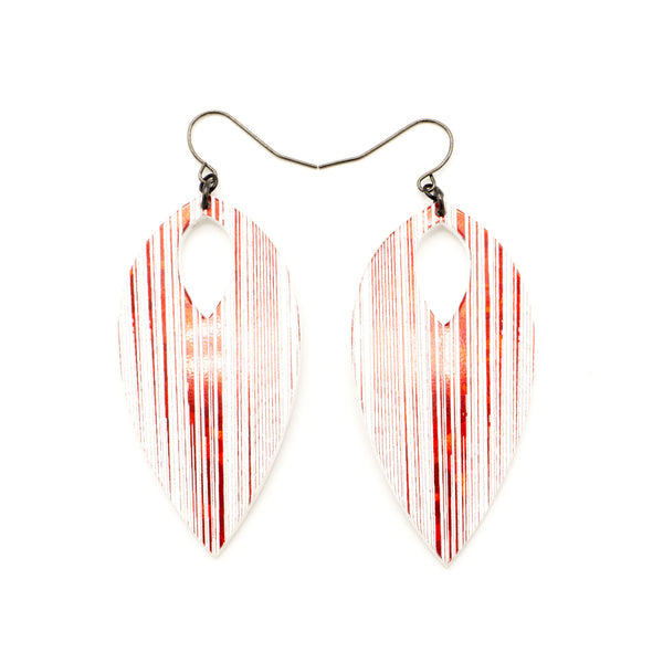 T7 [05_LineArray] // Acrylic Earrings - Red Holograph, White