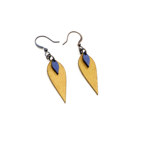 Innera // Leather Earrings - Gold, Purple Pearl