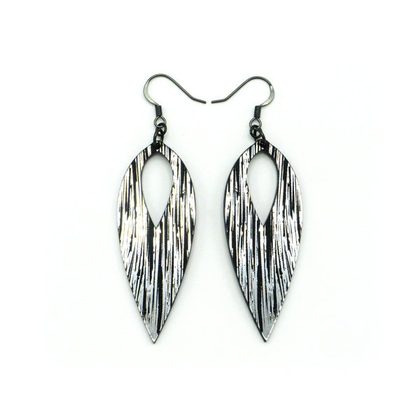 Nativas [23] // Acrylic Earrings - Brushed Silver, Black