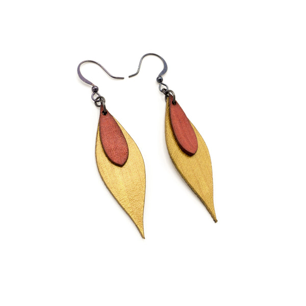 Innera // Leather Earrings - Gold, Red Pearl