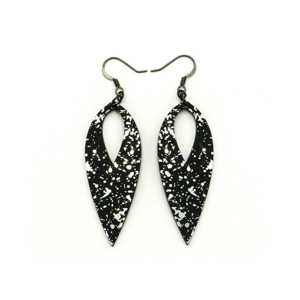 Nativas [24R] // Acrylic Earrings - Brushed Silver, Black