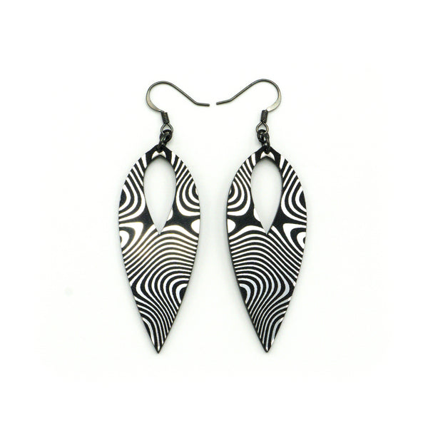 Nativas [33R] // Acrylic Earrings - Brushed Silver, Black