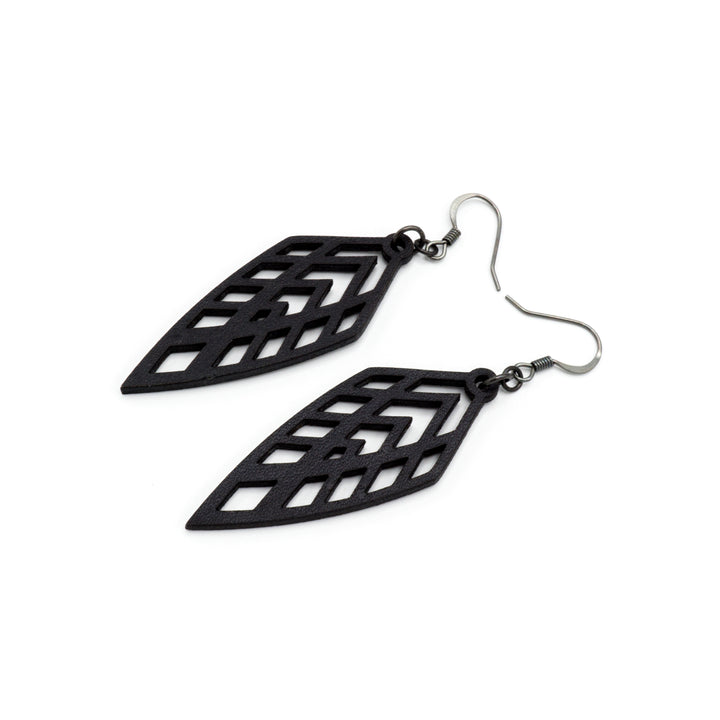 Arrowhead 02 [S] // Leather Earrings - Black - LIGHT RAZOR DESIGN STUDIO