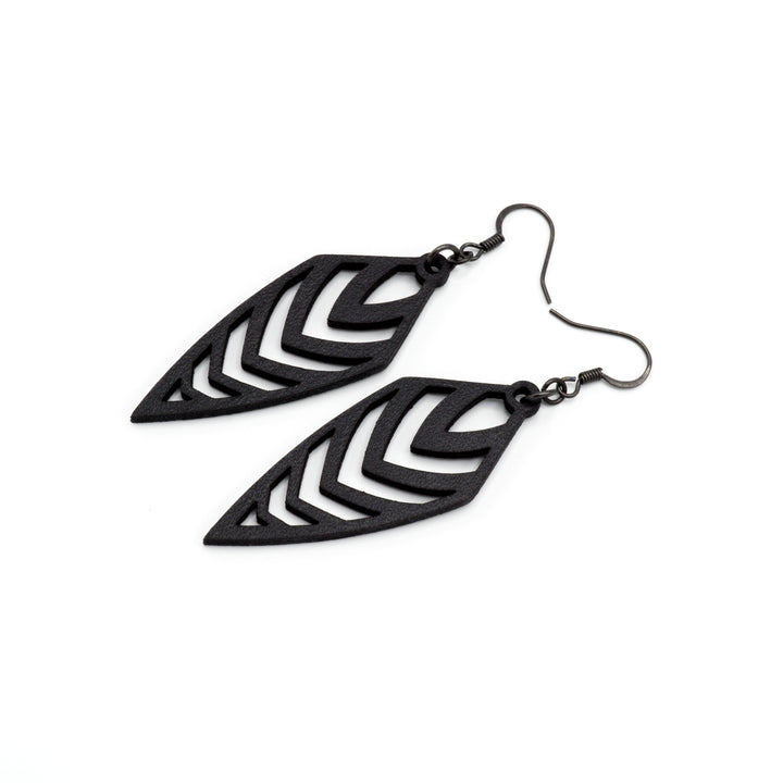 Arrowhead 03 [S] // Leather Earrings - Black - LIGHT RAZOR DESIGN STUDIO