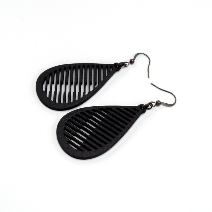 Drop 06 [S] // Leather Earrings - Black - LIGHT RAZOR DESIGN STUDIO
