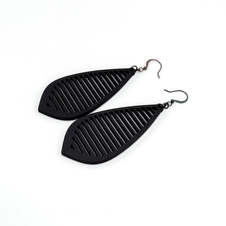 Gem Point 10 [L] // Leather Earrings - Black - LIGHT RAZOR DESIGN STUDIO