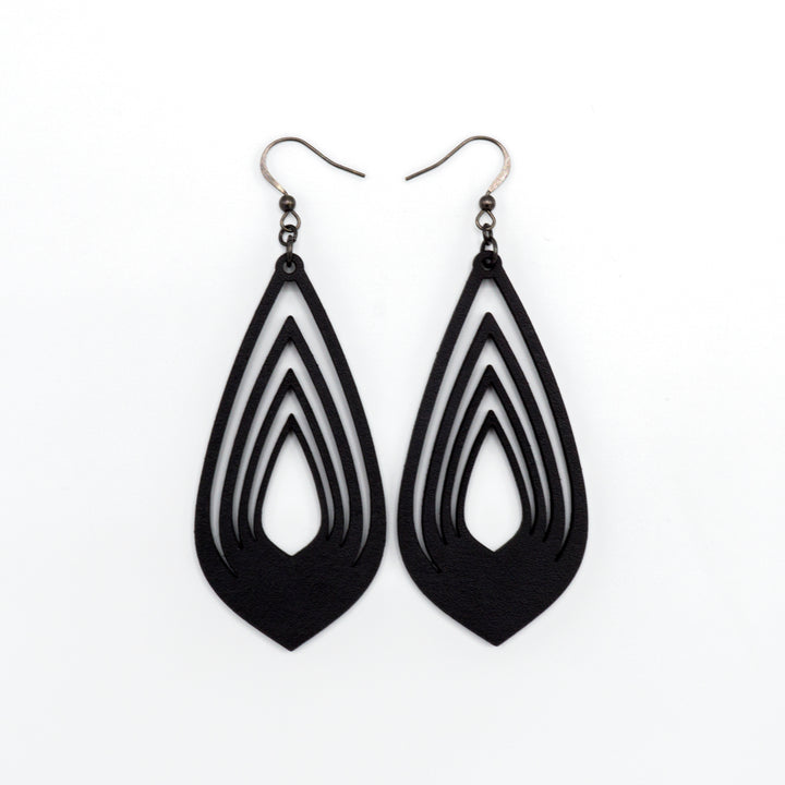 Gem Point 08 [L] // Leather Earrings - Black - LIGHT RAZOR DESIGN STUDIO