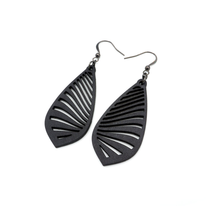 Gem Point 09 [M] // Leather Earrings - Black - LIGHT RAZOR DESIGN STUDIO