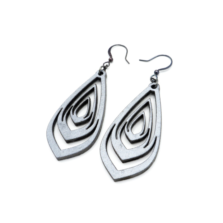 Gem Point 07 [M] // Leather Earrings - Silver - LIGHT RAZOR DESIGN STUDIO