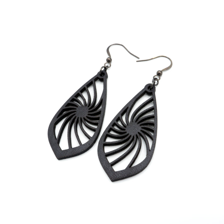 Gem Point 03 [M] // Leather Earrings - Black - LIGHT RAZOR DESIGN STUDIO