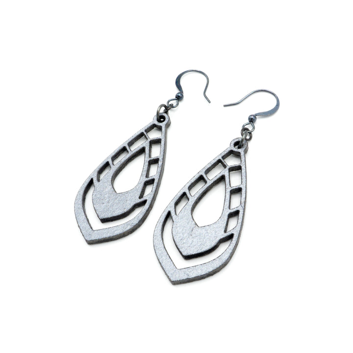 Gem Point 04 [S] // Leather Earrings - Silver - LIGHT RAZOR DESIGN STUDIO