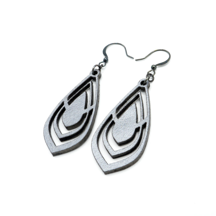 Gem Point 06 [S] // Leather Earrings - Silver - LIGHT RAZOR DESIGN STUDIO