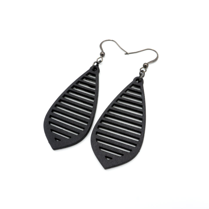 Gem Point 10 [M] // Leather Earrings - Black - LIGHT RAZOR DESIGN STUDIO