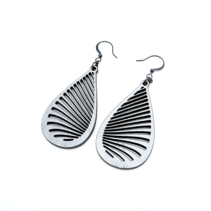 Drop 08 [S] // Leather Earrings - Silver - LIGHT RAZOR DESIGN STUDIO