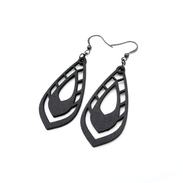 Gem Point 04 [M] // Leather Earrings - Black - LIGHT RAZOR DESIGN STUDIO