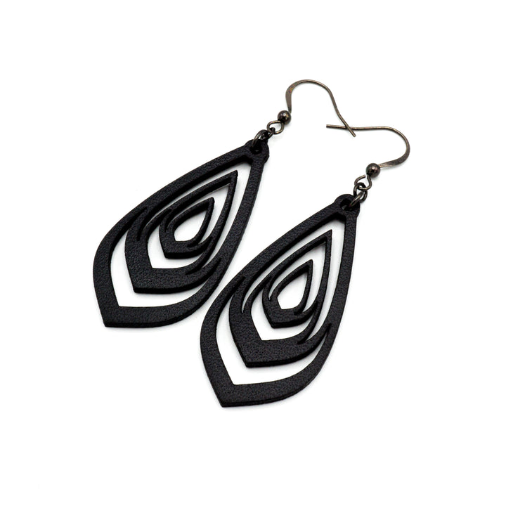 Gem Point 07 [M] // Leather Earrings - Black - LIGHT RAZOR DESIGN STUDIO