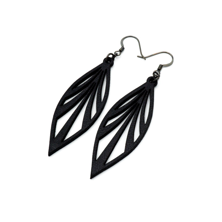 Petal 03 [S] // Leather Earrings - Black - LIGHT RAZOR DESIGN STUDIO