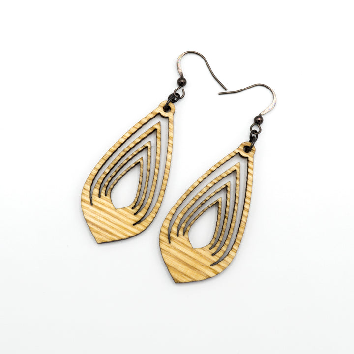Gem Point 08 [M] // Wood Earrings - Ash - LIGHT RAZOR DESIGN STUDIO
