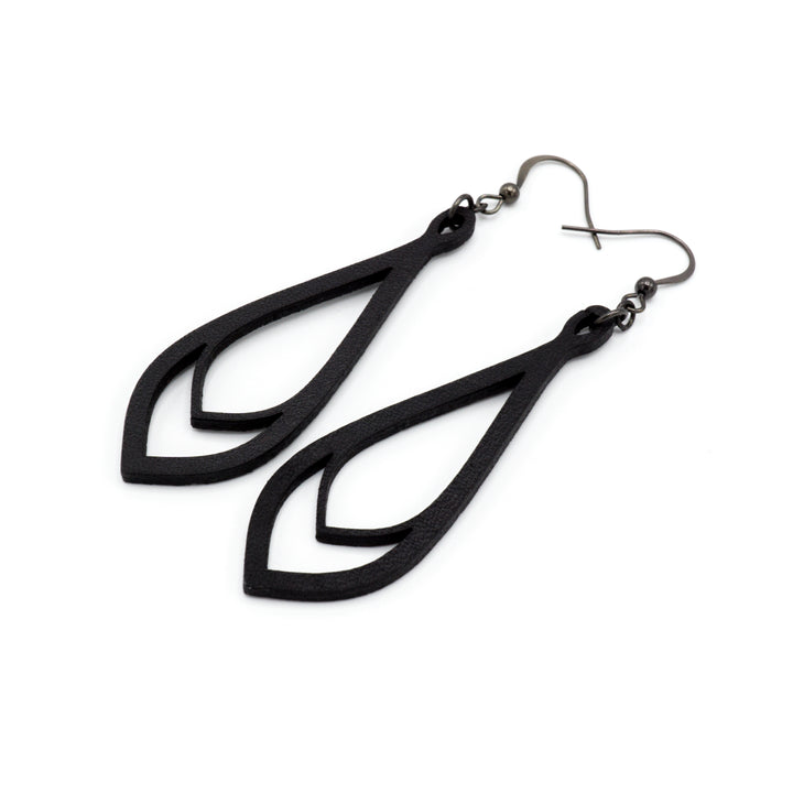 Saturā Variant 01 // Leather Earrings - Black - LIGHT RAZOR DESIGN STUDIO