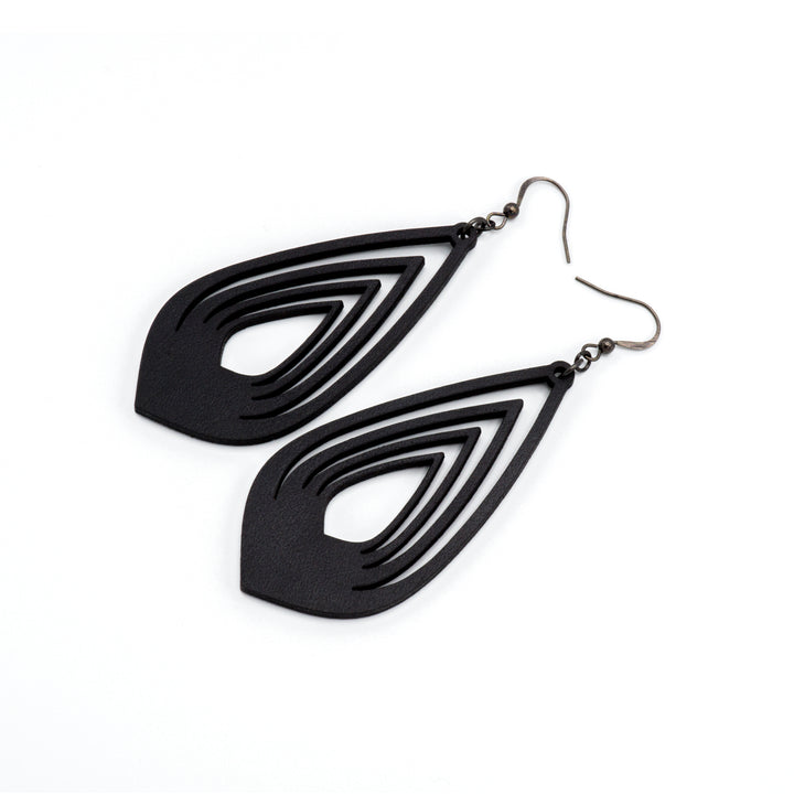 Gem Point 08 [L] // Leather Earrings - Black - LIGHT RAZOR DESIGN STUDIO