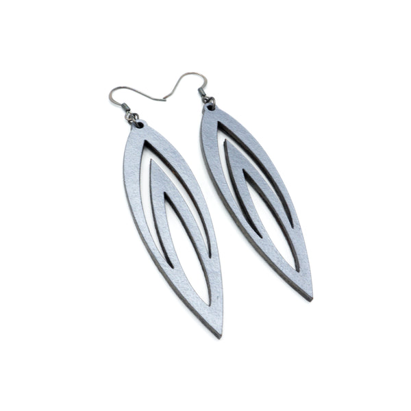 Totem 08 [L] // Leather Earrings - Silver - LIGHT RAZOR DESIGN STUDIO