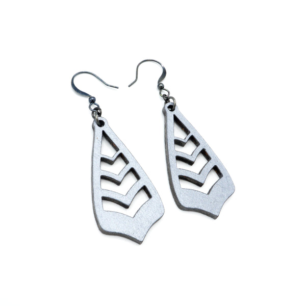 Totem 09 [S] // Leather Earrings - Silver - LIGHT RAZOR DESIGN STUDIO