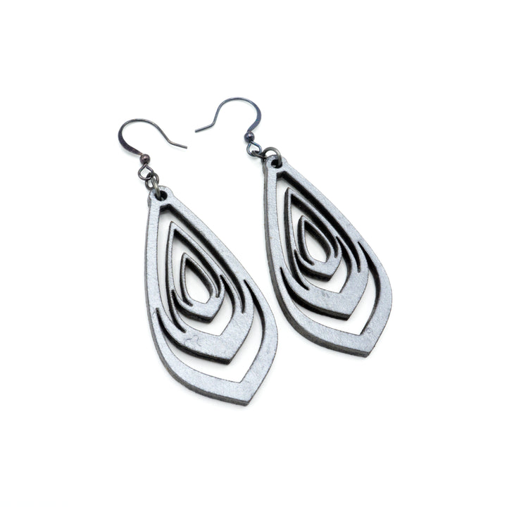Gem Point 07 [M] // Leather Earrings - Silver - LIGHT RAZOR DESIGN STUDIO