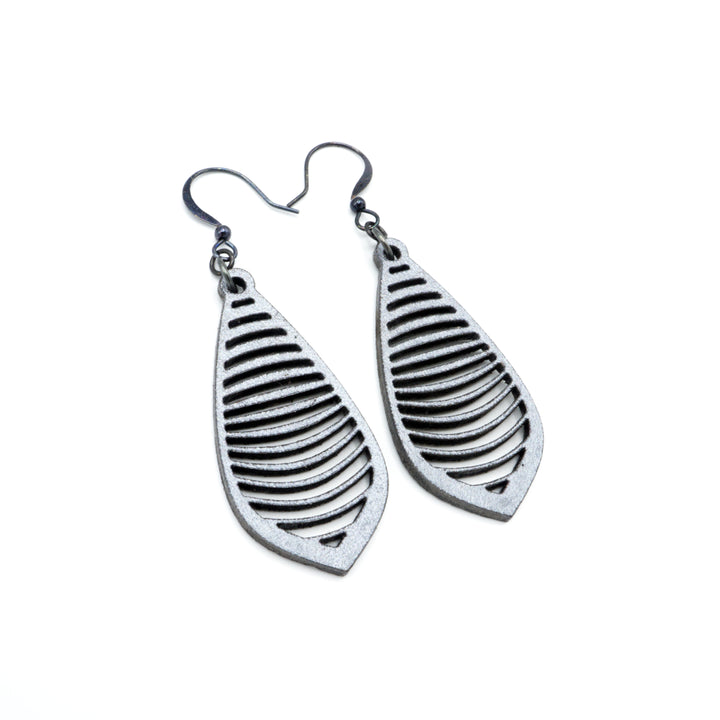 Gem Point 14 [S] // Leather Earrings - Silver - LIGHT RAZOR DESIGN STUDIO