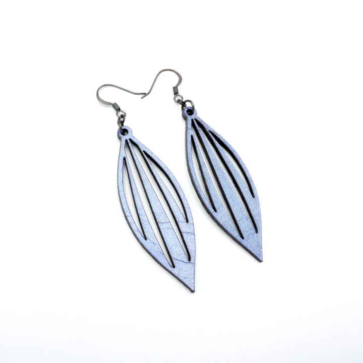 Petal 04 [S] // Leather Earrings - Purple Pearl - LIGHT RAZOR DESIGN STUDIO