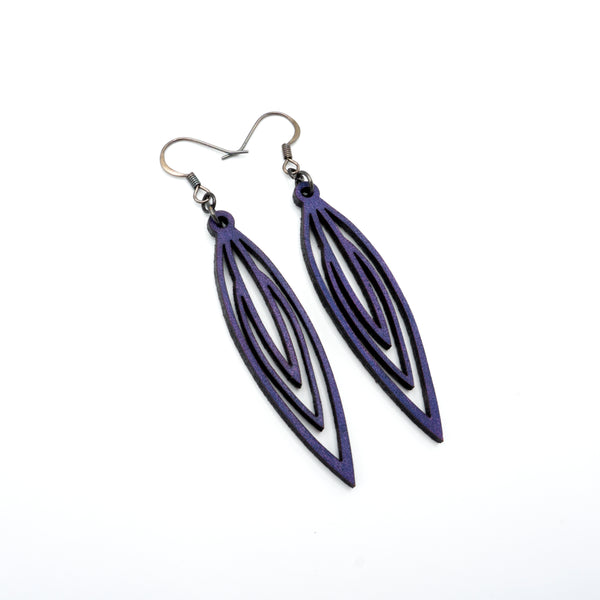 Totem 01 [S] // Leather Earrings - Purple - LIGHT RAZOR DESIGN STUDIO